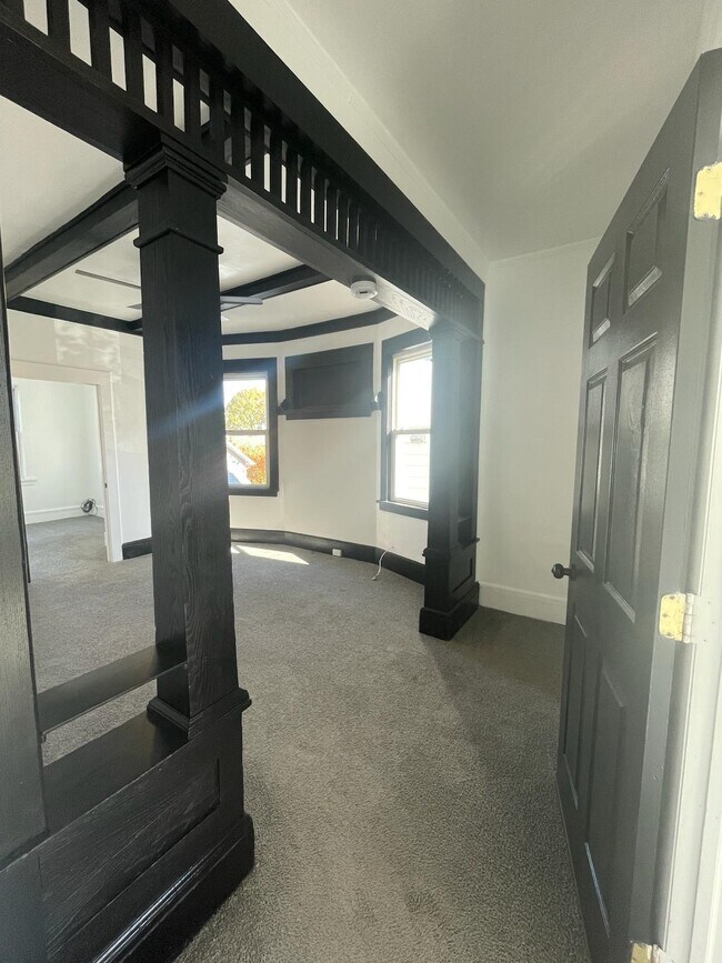 Building Photo - 114 Overlook Ave