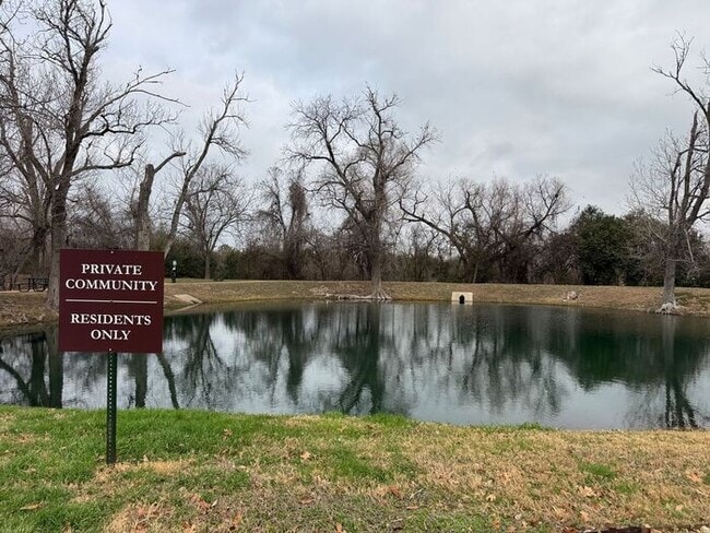 Building Photo - 523 High Tech Dr