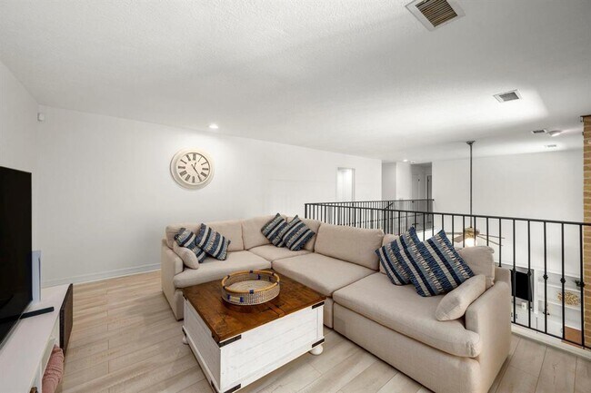 Building Photo - 1903 Fawn Way Ct