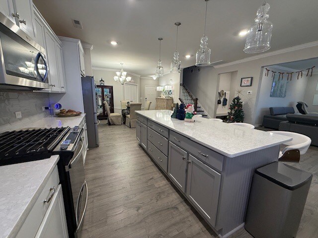 Building Photo - 648 Meadowlark Dr