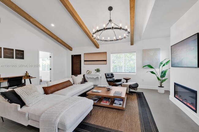 Building Photo - 901 NW 7th Street Rd