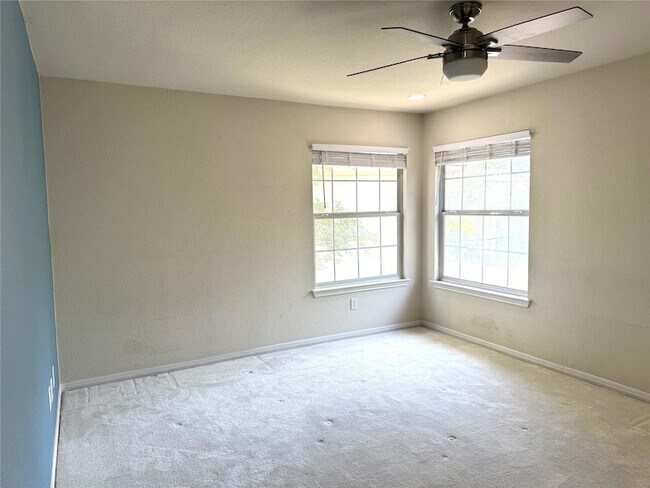 Building Photo - 8807 Splitarrow Dr