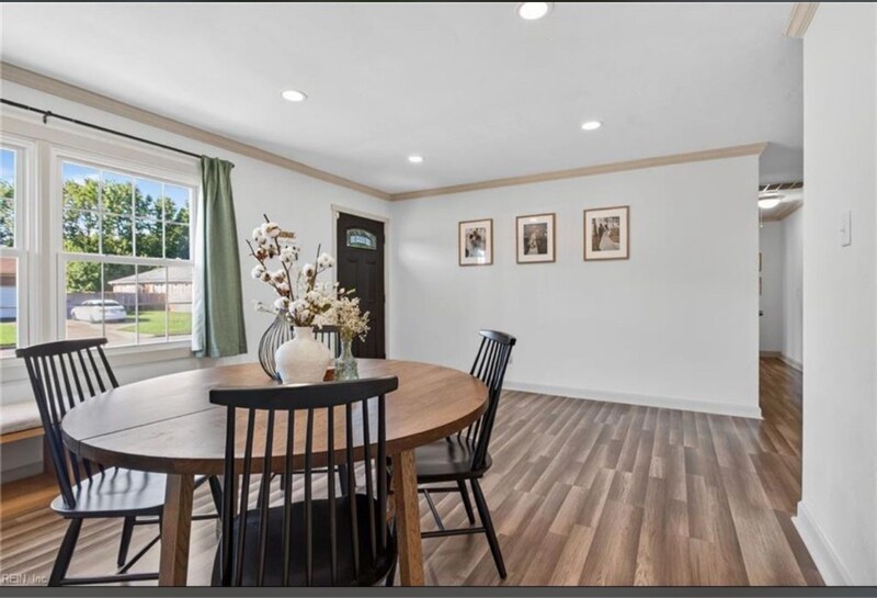 Building Photo - 1419 Welcome Rd