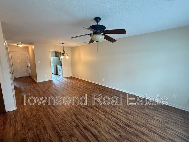 Building Photo - 2752 Helaman Ct