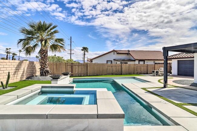 Building Photo - 44065 Dalea Ct