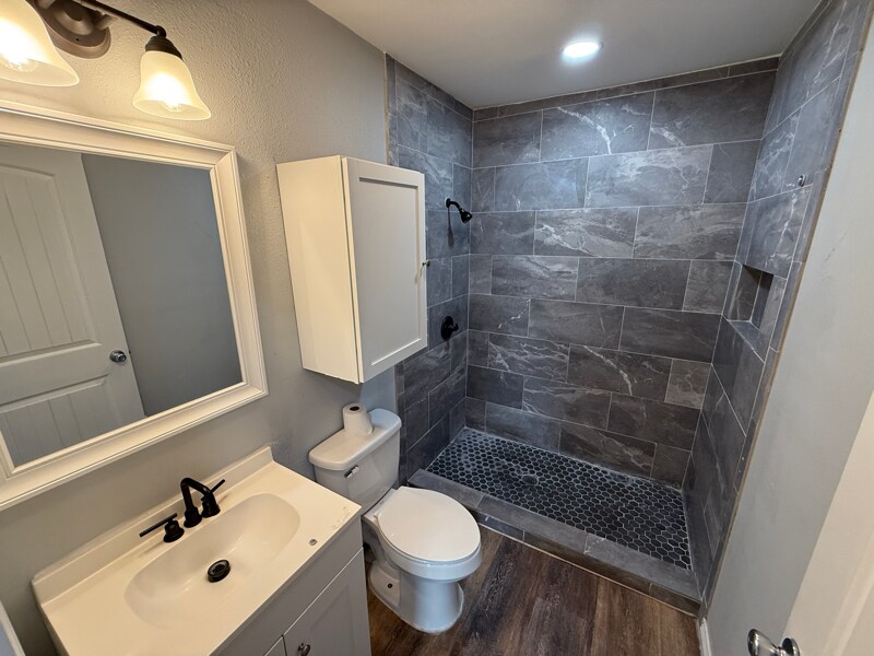 Building Photo - 411 W A Ave