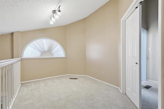 Building Photo - 505 Ranch Trail