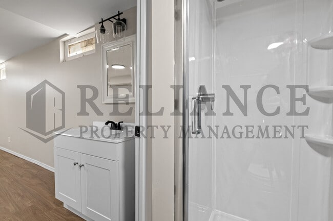 Building Photo - 1125 W 16th St N