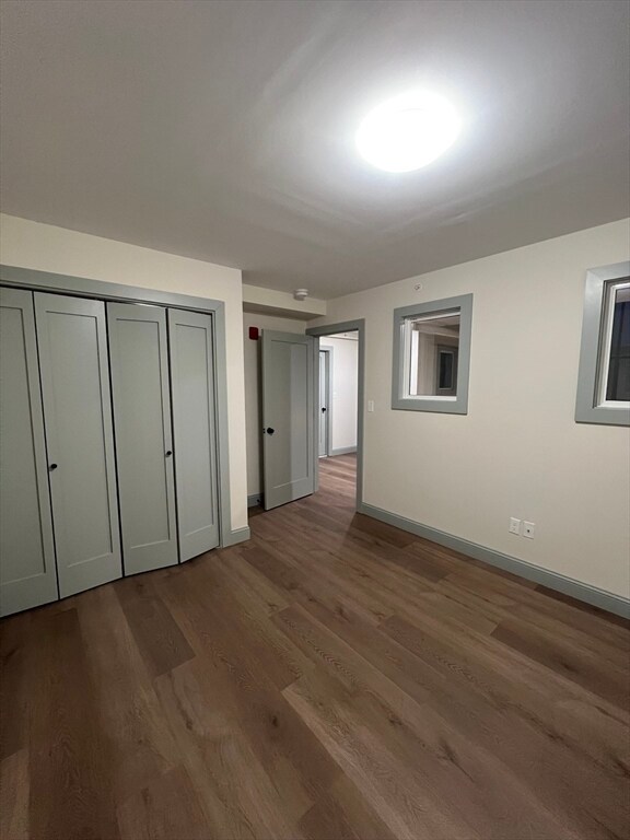 Building Photo - 160 Seabury St