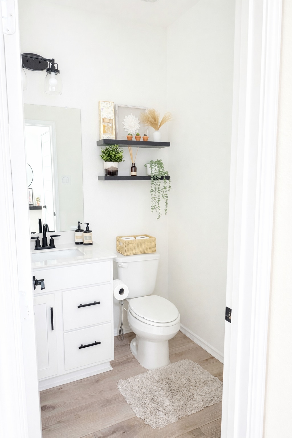 Powder room - 708 Yellow Ribbon Trl