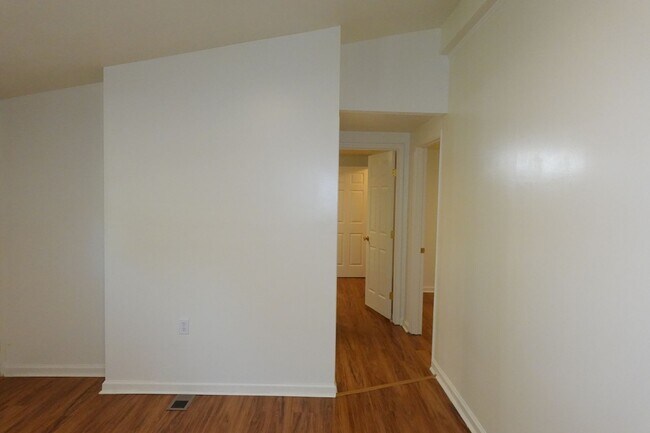 Building Photo - 1499 Merrimac Rd