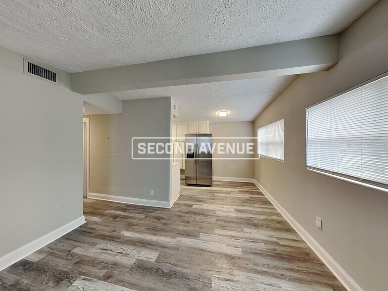 Building Photo - 4144 Katanga Dr N