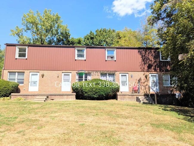 Building Photo - 165 Elm St NE