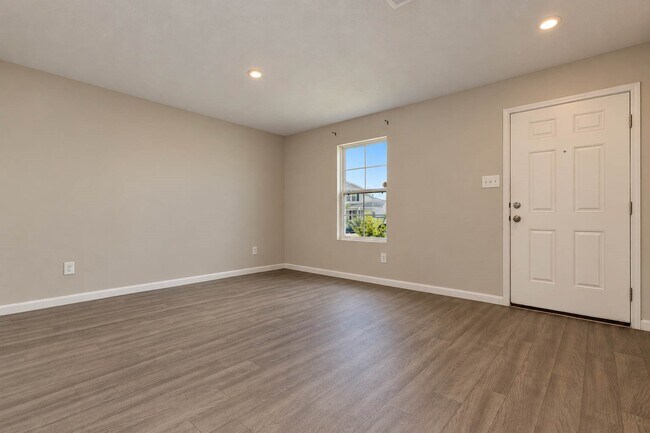 Building Photo - 68 Rd 51026