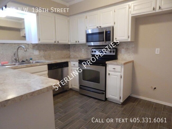 Building Photo - 825 NW 138th St