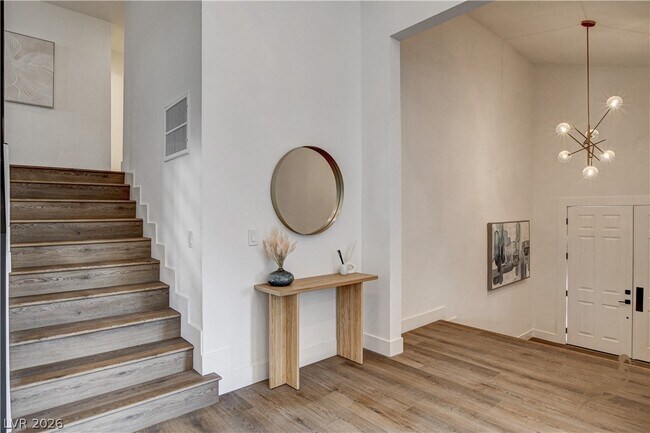 Building Photo - 2685 S Tenaya Way