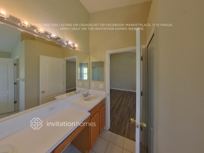 Building Photo - 19250 Fishermans Bend Dr