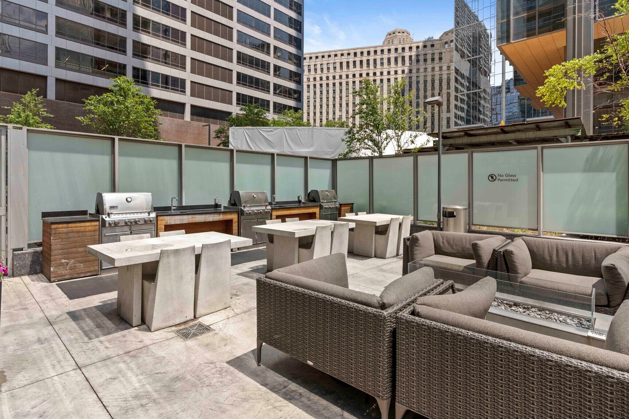 Building Photo - 347 W Wolf Point Plaza