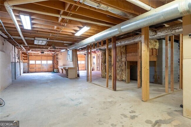 Building Photo - 4800 Grants Way NE