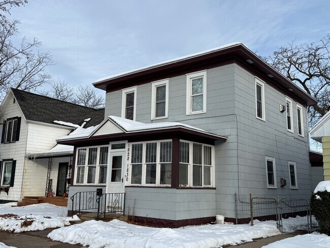 Building Photo - 1830 Wood St