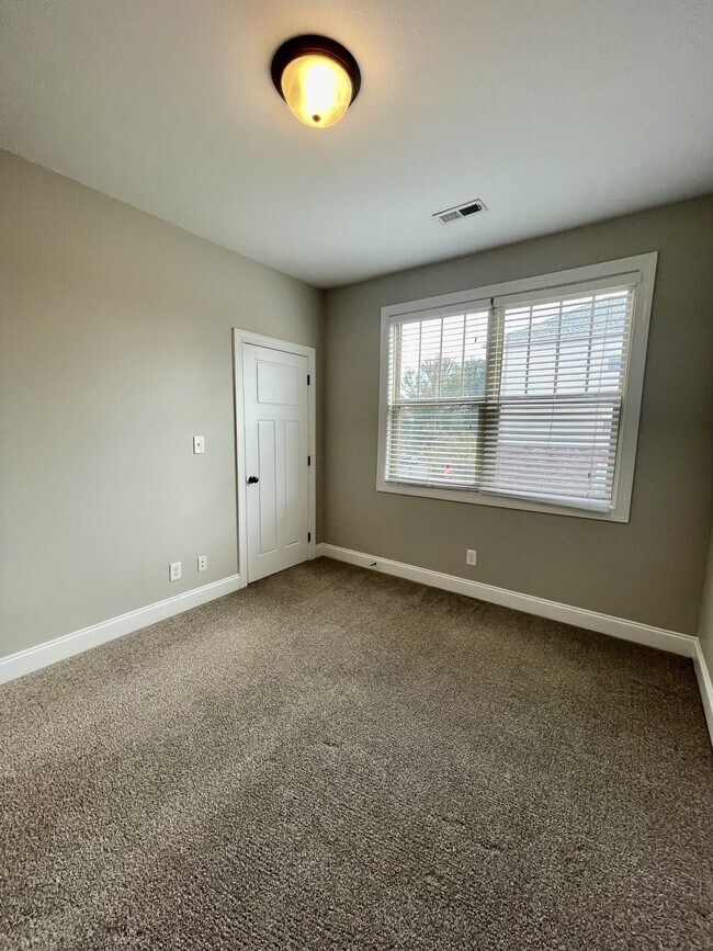 Building Photo - 100 Portico Street