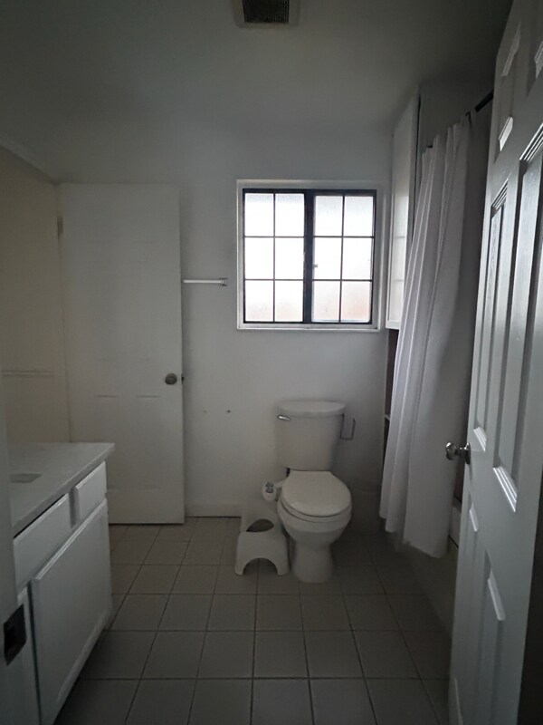 Building Photo - 6635 W 6635 S