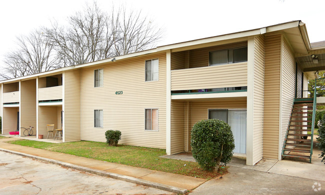 Primary Photo - Garden Gate Apartments