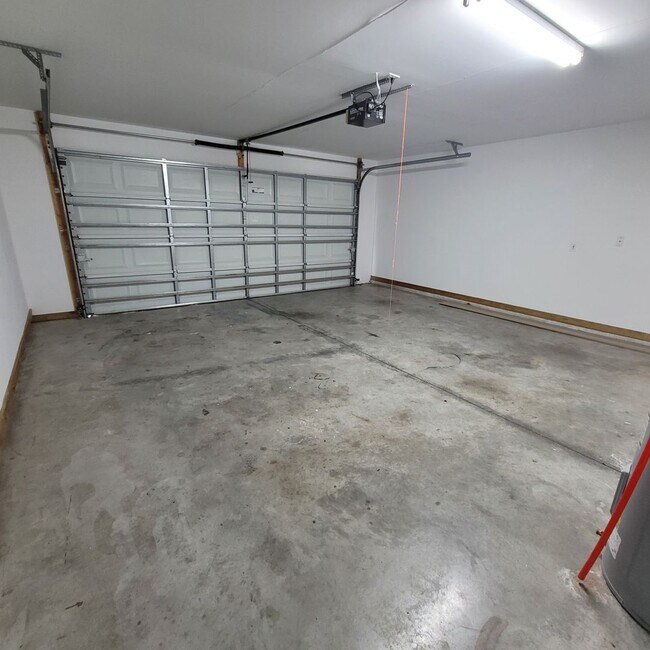 Building Photo - Wonderful 3 bedroom 2 bathroom home in Chesterbrook