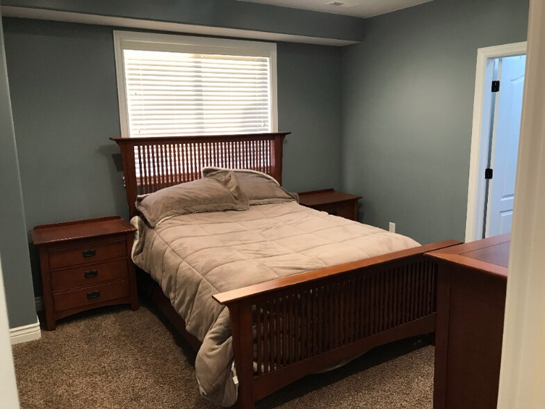 Building Photo - 82 N 3475 W