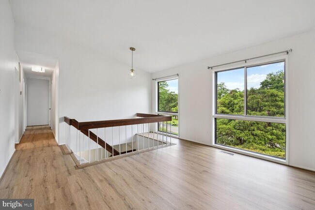 Building Photo - 11512 Alcinda Ln