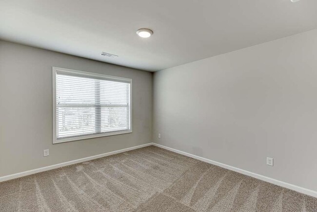 Building Photo - 6029 Fair Winds Cv