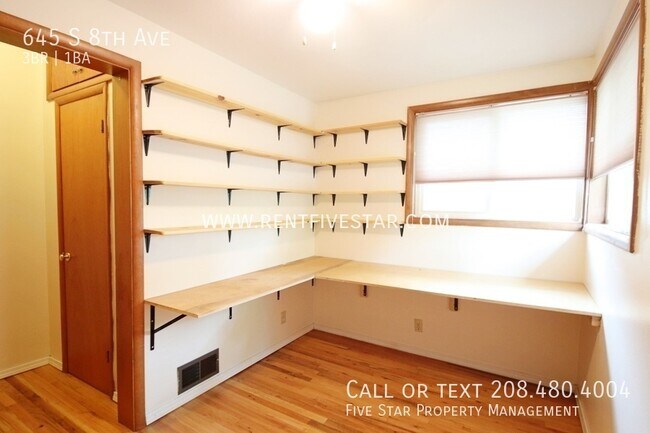 Building Photo - 645 S 8th Ave