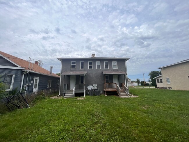 Building Photo - HM 1520/1522 8th Ave- PENDING SALE KATY GL...