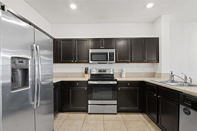 Building Photo - 2380 NE 1st St