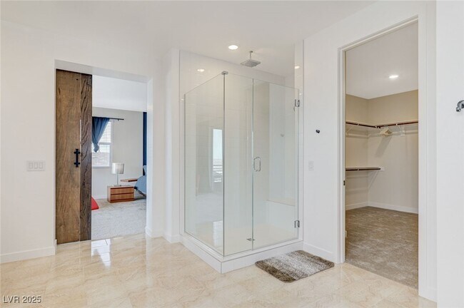 Building Photo - 510 Duvet Ct