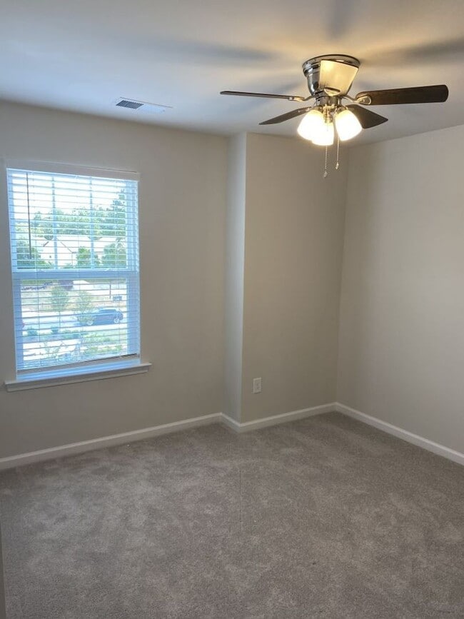 Building Photo - Coming Soon!!!  Townhome in Ardrey North