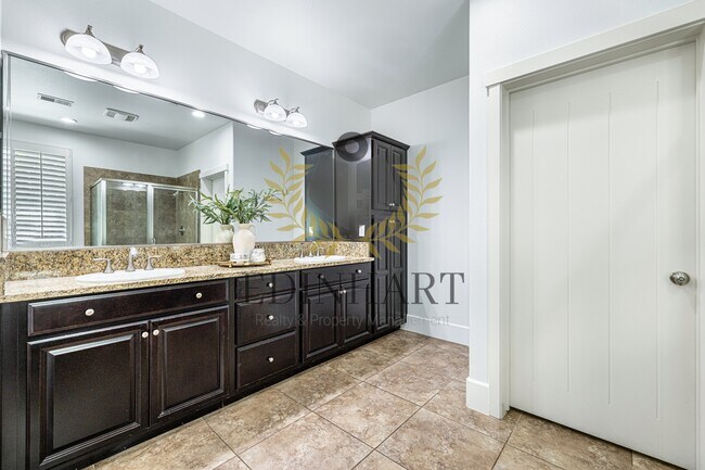 Building Photo - 1632 N Broadbent Ln