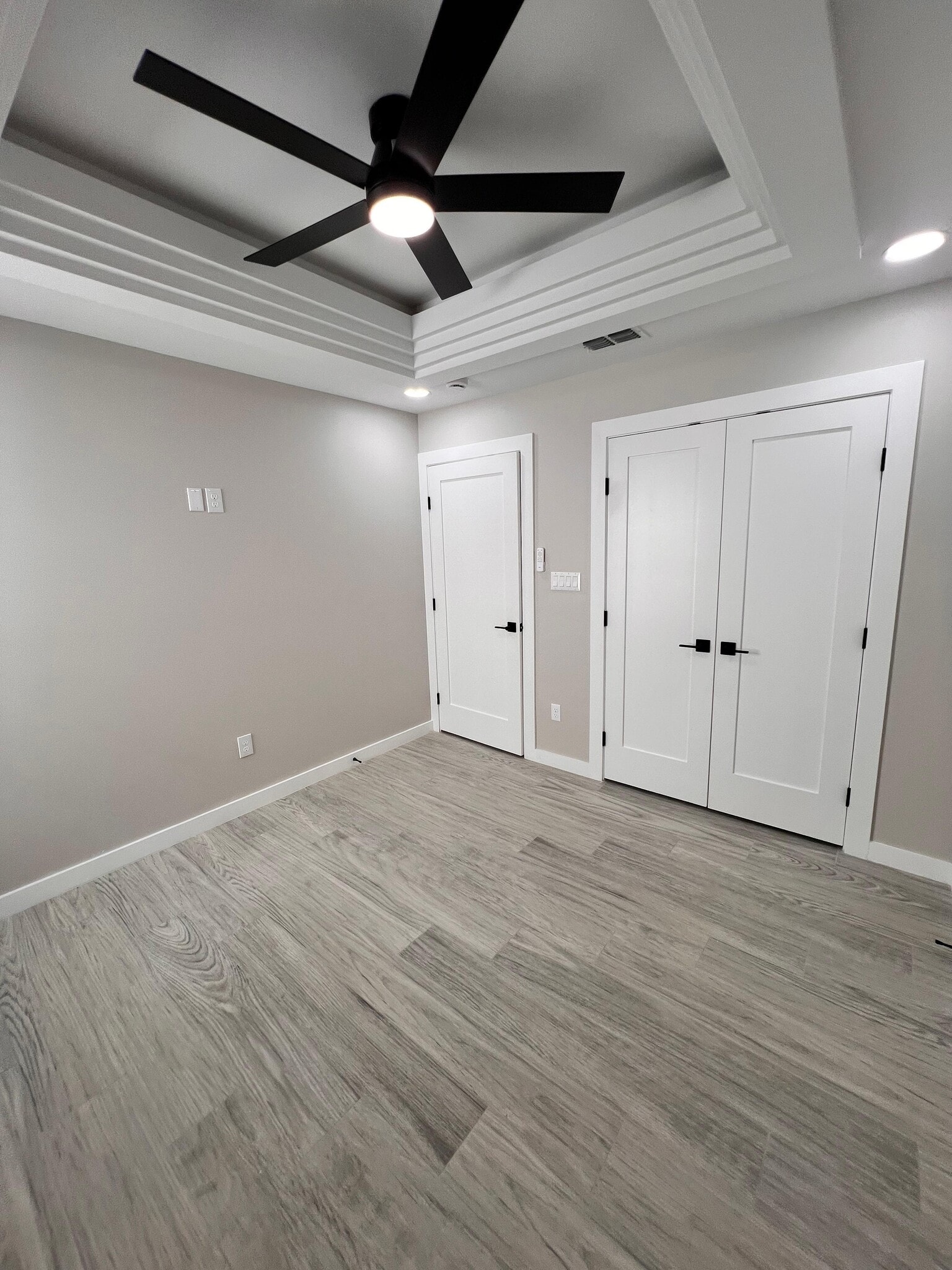 Building Photo - 2218 Corales St