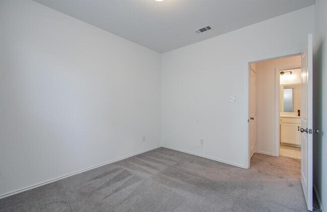 Building Photo - 3110 Longleaf Meadows Dr