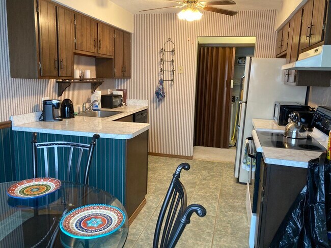 Building Photo - 4247 Maiden Ct