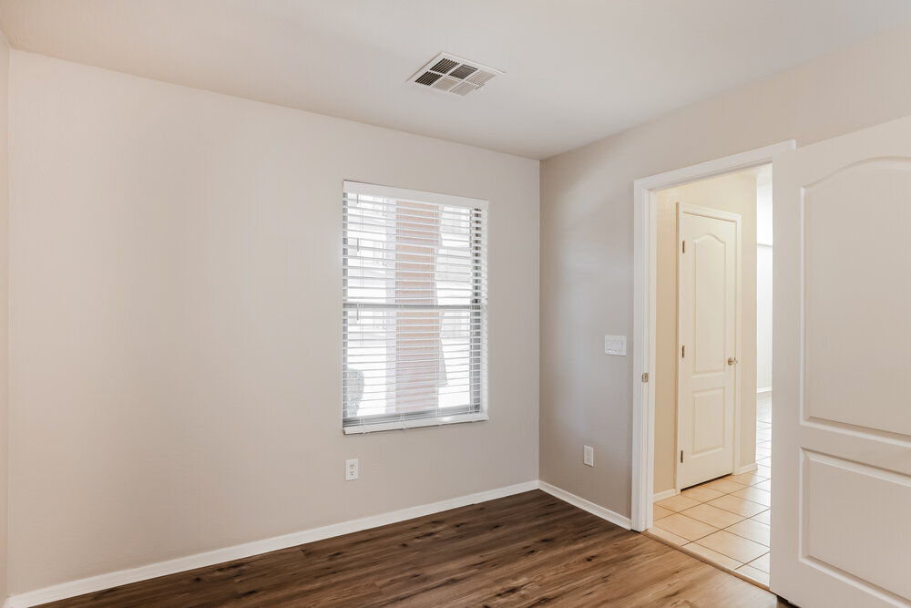 Building Photo - 1872 S Seton Ave