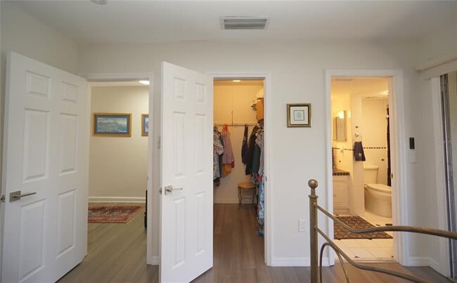 Building Photo - 6325 Newtown Cir