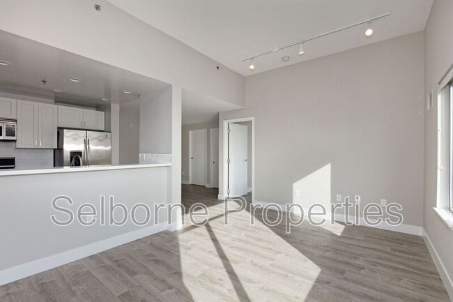 Building Photo - 1401 Jackson St