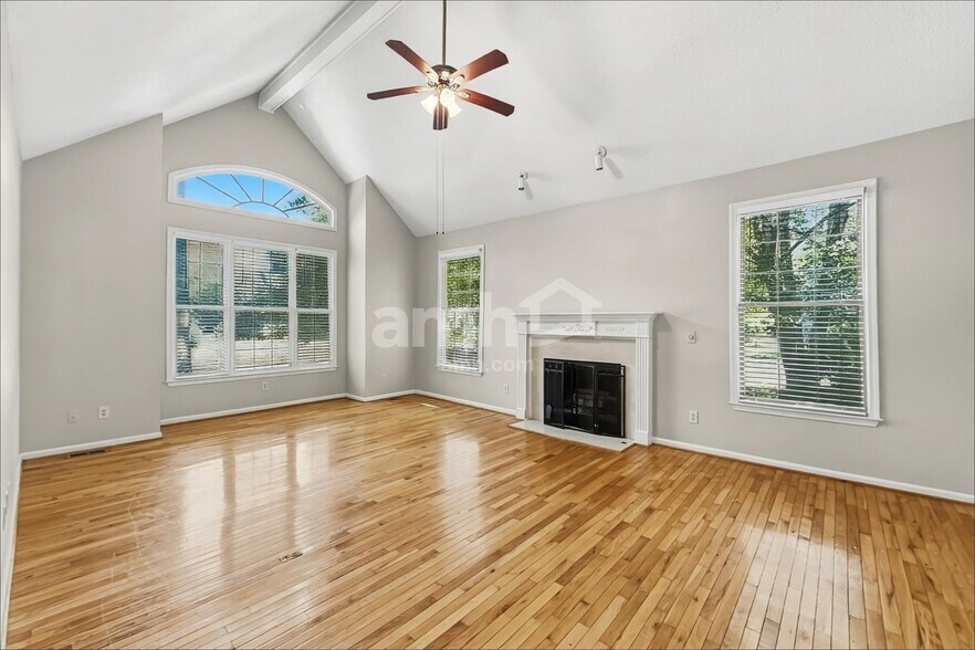 Building Photo - 2262 Byron Ct SW