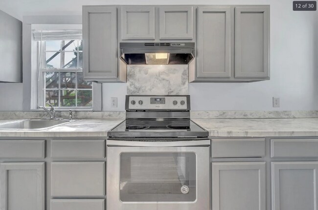 Building Photo - 2137 Indiana Ave