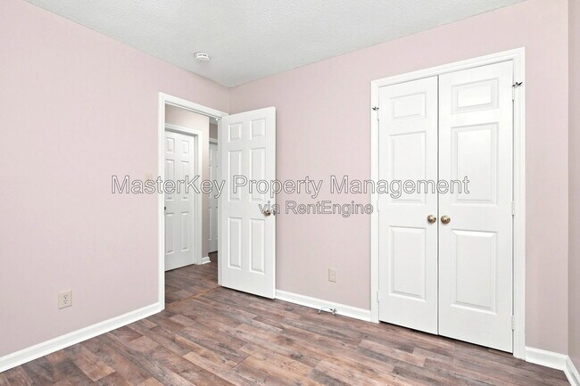 Building Photo - 5017 Walton Hill Rd