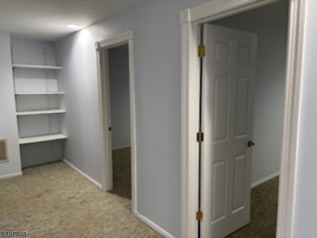 Building Photo - 9 Augusta Dr