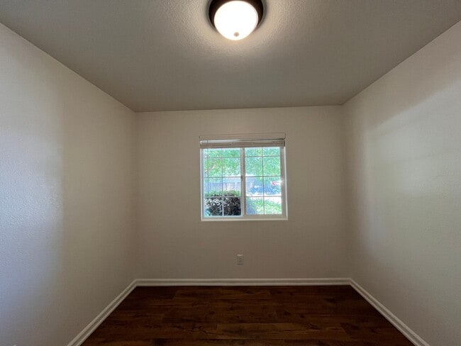 Building Photo - 1665 Aldo Way