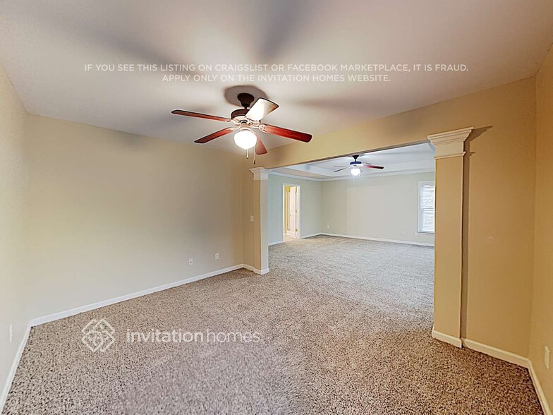 Building Photo - 2521 Mockingbird Ln