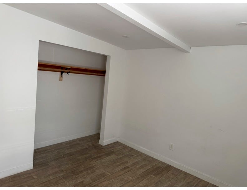 Building Photo - 17825 Saticoy St